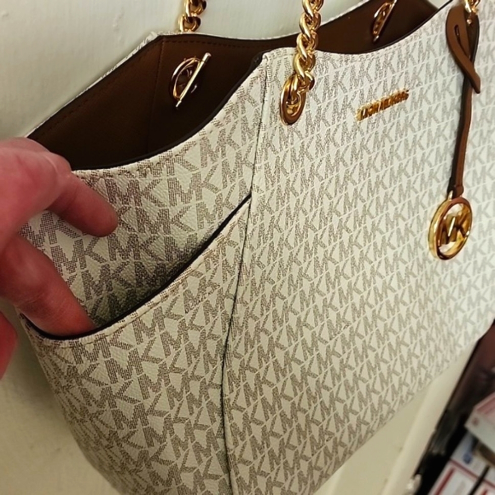 [SOLD]Michael Kors Jet Set Travel Large Chain Shoulder Tote Bag - Picture 5 of 13
